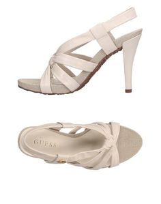 Сандалии Guess