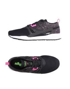 Низкие кеды и кроссовки Reebok