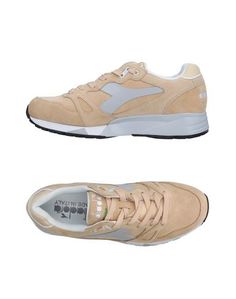 Низкие кеды и кроссовки Diadora