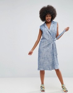 Платье с запахом из ткани шамбре ASOS Made In Kenya - Синий