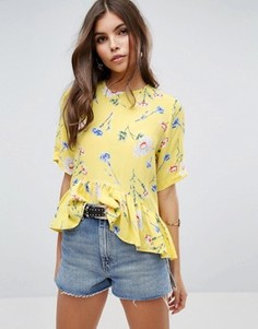 Футболка с асимметричной оборкой и цветочным принтом ASOS - Мульти