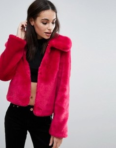 Укороченная куртка из искусственного меха ASOS - Розовый