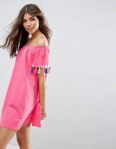 Платье с открытыми плечами и разноцветными кисточками ASOS - Розовый