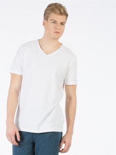 Футболка Colins