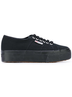 классические кеды со шнуровкой Superga