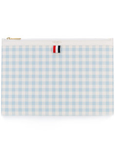 клатч в клетку Thom Browne