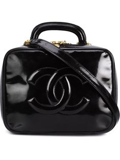 сумочка с тисненым логотипом на плечо Chanel Vintage