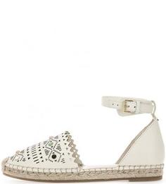Кожаные сандалии с фигурной перфорацией Guess