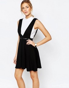 Короткое приталенное платье с поясом New Look - Черный