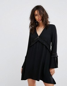 Свободное платье с бахромой PrettyLittleThing - Черный