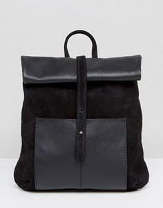 Рюкзак среднего размера с отделкой из кожи и замши ASOS - Черный