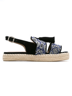flatform Manolita