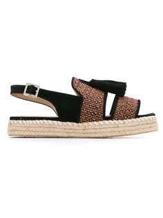 flatform Manolita
