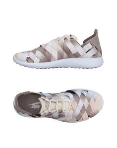 Низкие кеды и кроссовки Nike