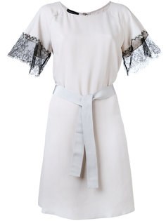 платье с кружевными рукавами и поясом Emporio Armani