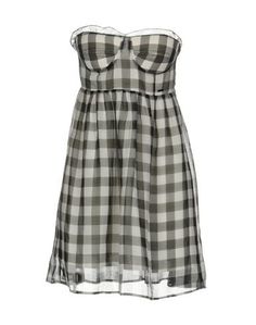 Короткое платье Guess