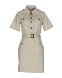 Короткое платье Burberry