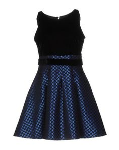 Короткое платье Allure