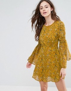 Короткое приталенное платье из шифона Boohoo - Желтый