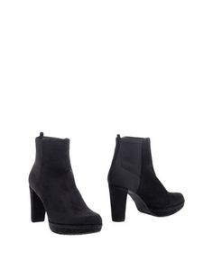 Полусапоги и высокие ботинки Stuart Weitzman