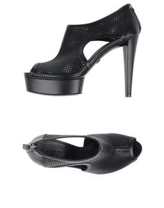 Сандалии Gucci