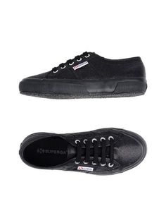 Низкие кеды и кроссовки Superga