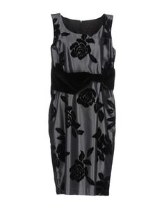 Платье до колена GRN