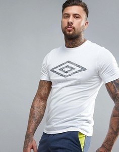 Белая футболка с большим логотипом Umbro - Белый