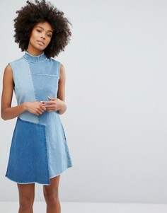 Джинсовое платье с высоким воротом и контрастными вставками Waven - Синий