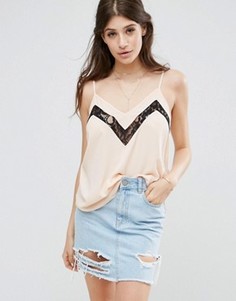 Свободный топ на бретелях с кружевной вставкой ASOS - Розовый