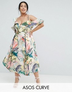 Платье миди для выпускного с цветочным принтом и рюшами ASOS CURVE - Мульти