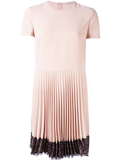 платье с плиссировками и кружевной отделкой Red Valentino