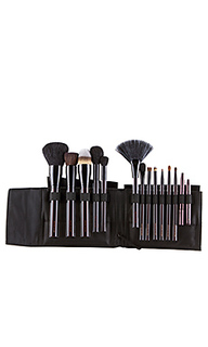 The essential brush collection - Kevyn Aucoin