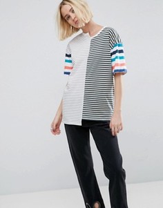 Свободная футболка с разными узорами в полоску ASOS - Мульти