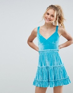 Бархатное платье мини с ярусным низом ASOS - Синий