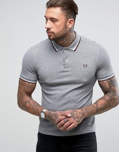 Серая узкая футболка-поло с контрастными полосками Fred Perry - Серый