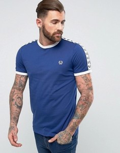 Синяя футболка зауженного кроя с окантовкой на рукавах Fred Perry Sports Authentic - Синий