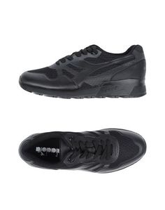 Низкие кеды и кроссовки Diadora