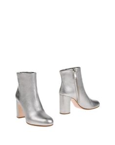 Полусапоги и высокие ботинки Miu Miu