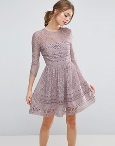 Кружевное короткое приталенное платье ASOS PREMIUM - Фиолетовый