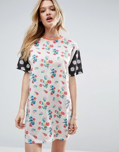 Платье-футболка с цветочным принтом ASOS - Мульти