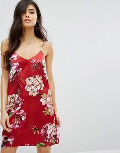 Платье-комбинация с цветочным принтом Missguided - Красный
