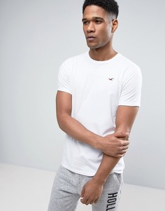 Белая узкая футболка с вышитым логотипом-чайкой Hollister - Белый
