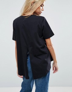 Футболка с удлиненной спиной и разрезом ASOS - Черный