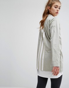 Длинная рубашка со складками на спине adidas Originals - Кремовый
