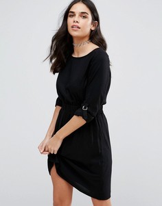 Короткое приталенное платье Vila - Черный