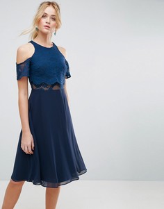 Приталенное платье миди с укороченным кружевным топом и открытыми плечами ASOS - Зеленый