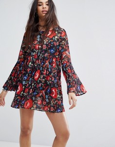 Свободное плиссированное платье с цветочным принтом Missguided - Мульти