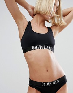 Кроп-топ со спиной-борцовкой и логотипом Calvin Klein - Черный