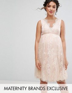 Платье миди с кружевной аппликацией Chi Chi London Maternity - Розовый